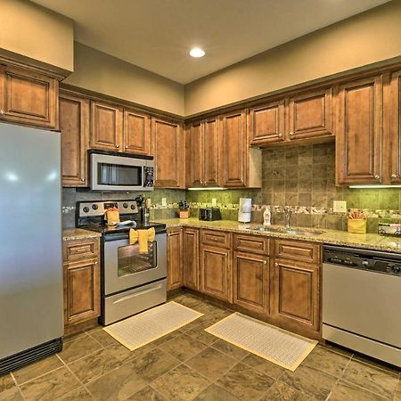 Inviting Branson Condo With Outdoor Dining Area Exteriér fotografie